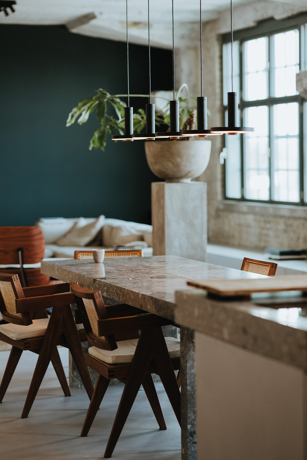 Fashion dining lights above dining table